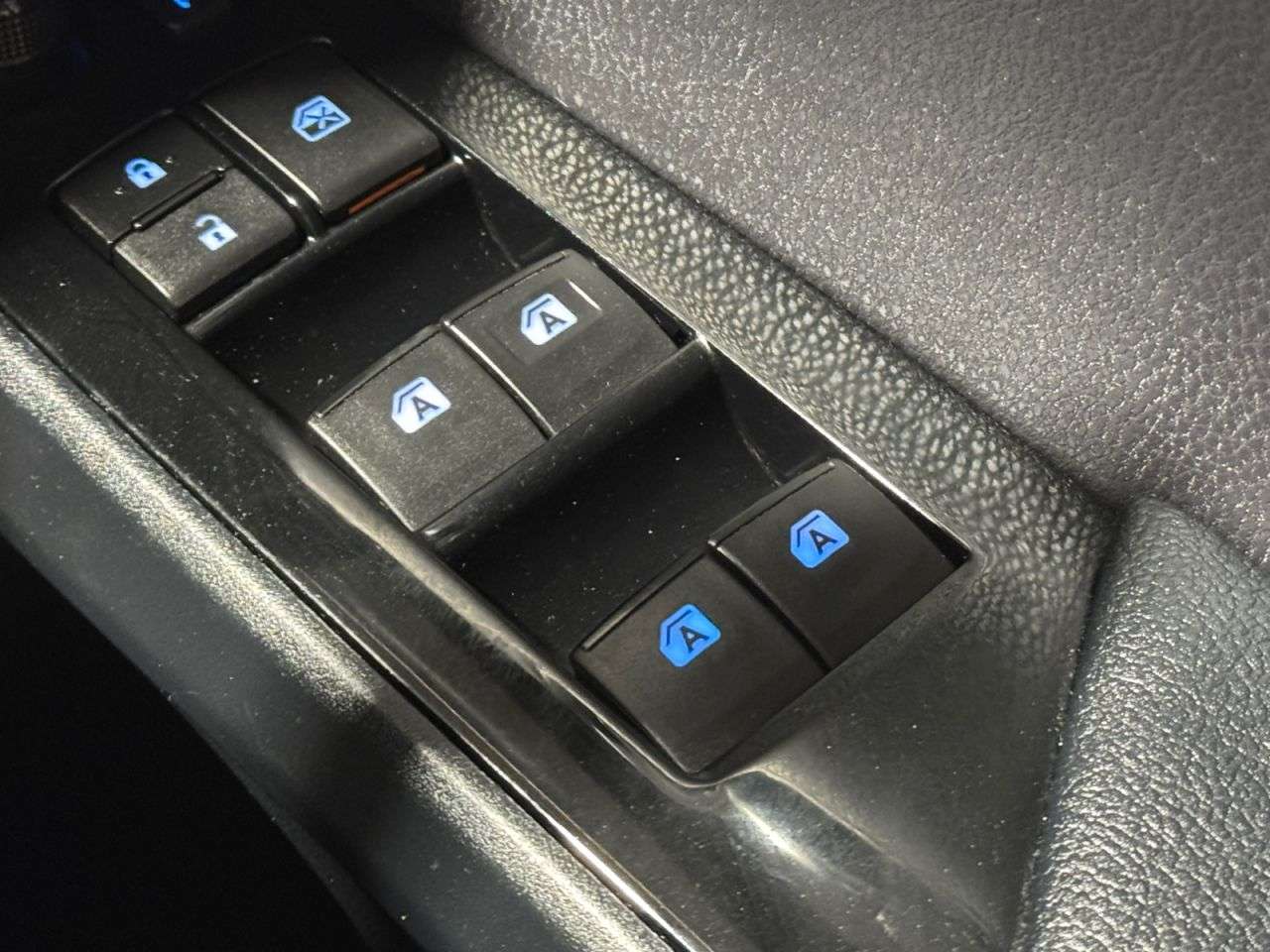 2017 TOYOTA PRIUS 2017 TOYOTA PRIUS
