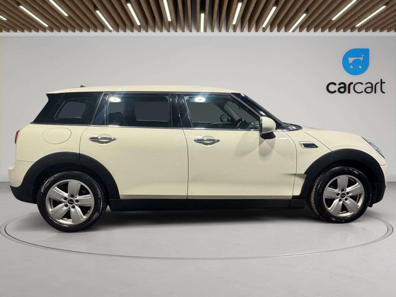 2017 MINI CLUBMAN 2017 MINI CLUBMAN