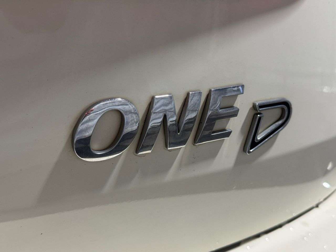 2017 MINI CLUBMAN 2017 MINI CLUBMAN
