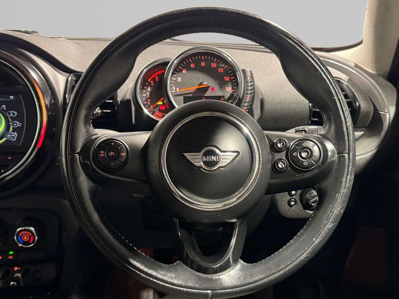 2017 MINI CLUBMAN 2017 MINI CLUBMAN