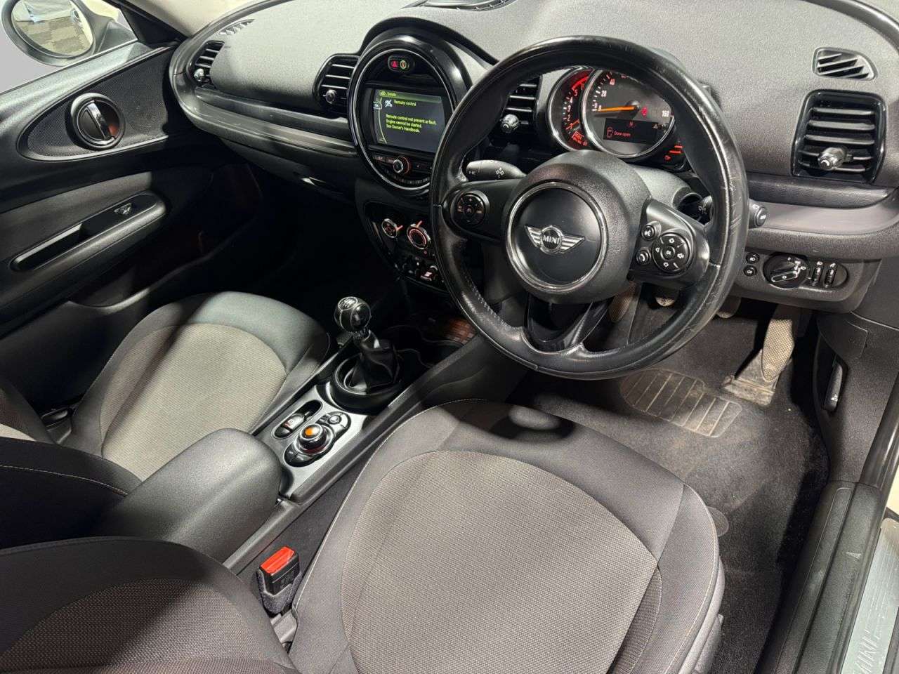 2017 MINI CLUBMAN 2017 MINI CLUBMAN