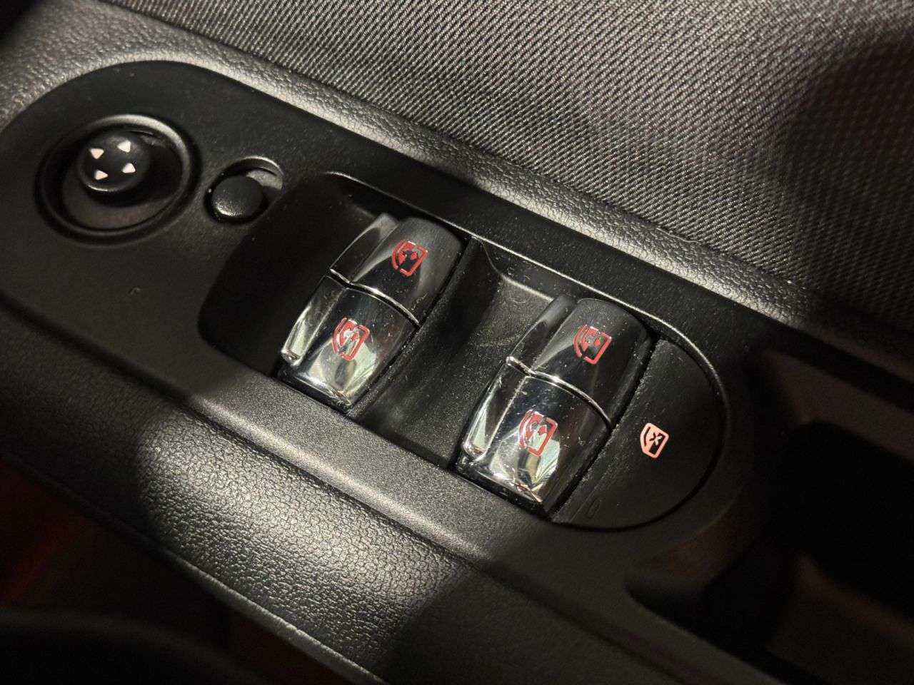 2017 MINI CLUBMAN 2017 MINI CLUBMAN