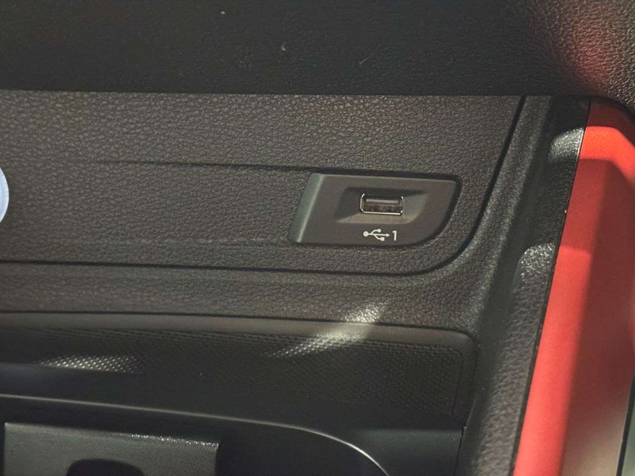 2017 AUDI Q2 2017 AUDI Q2