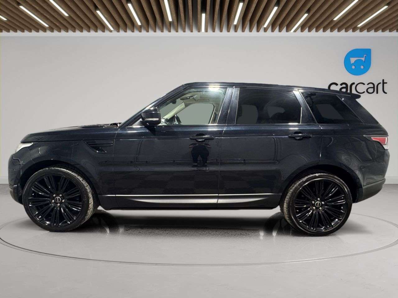 A 2017 LAND ROVER RANGE ROVER SPORT 2.0 SD4 HSE SUV 5dr Diesel Auto 4WD Euro 6 (s/s) (240 ps) (Rates starting a A 2017 LAND ROVER RANGE ROVER SPORT 2.0 SD4 HSE SUV 5dr Diesel Auto 4WD Euro 6 (s/s) (240 ps) (Rates starting a