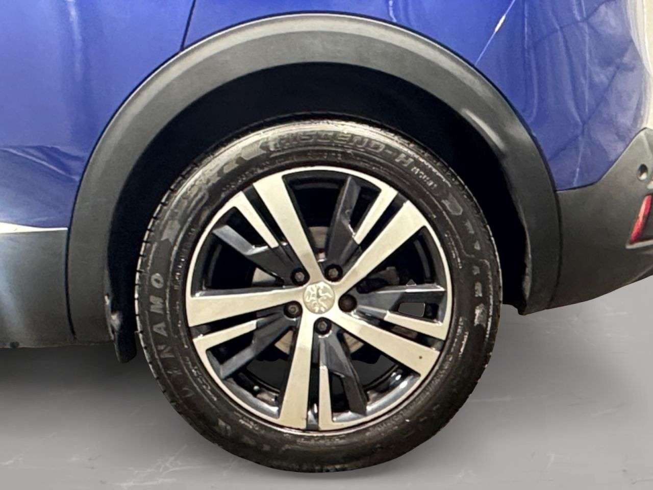 2017 PEUGEOT 3008 2017 PEUGEOT 3008