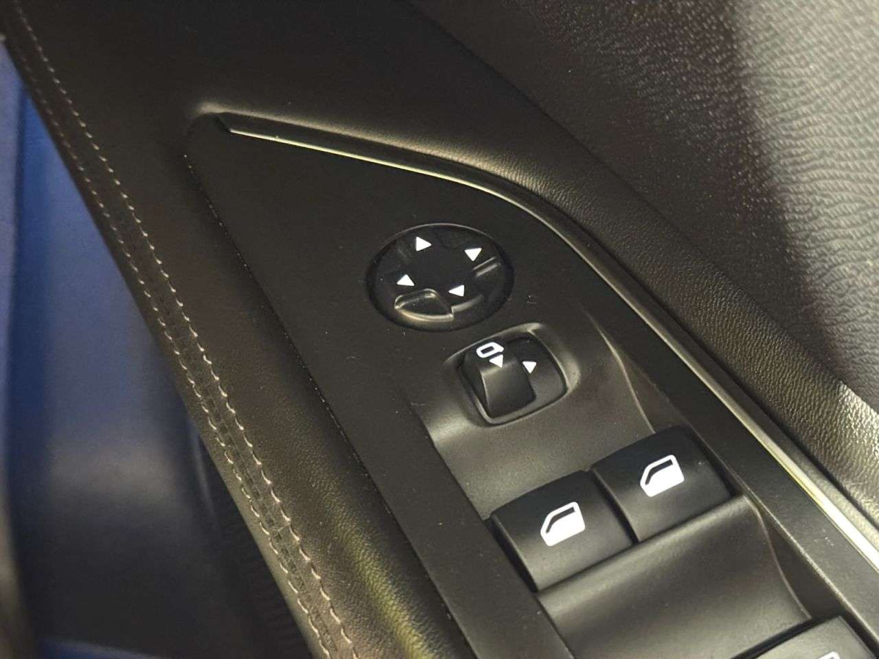 2017 PEUGEOT 3008 2017 PEUGEOT 3008