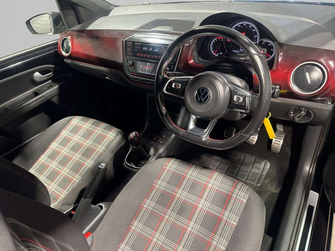 2020 VOLKSWAGEN UP! 2020 VOLKSWAGEN UP!