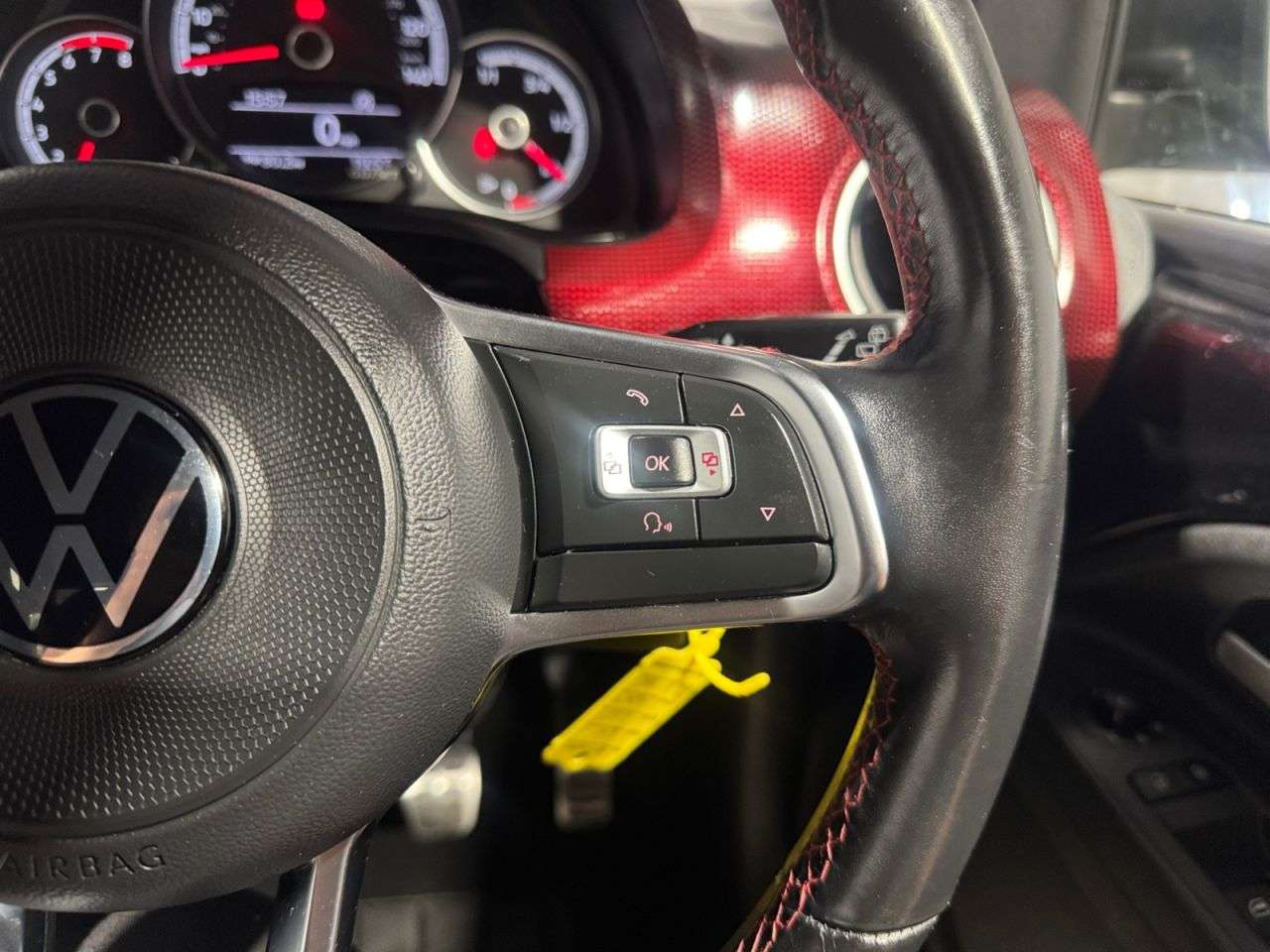 2020 VOLKSWAGEN UP! 2020 VOLKSWAGEN UP!
