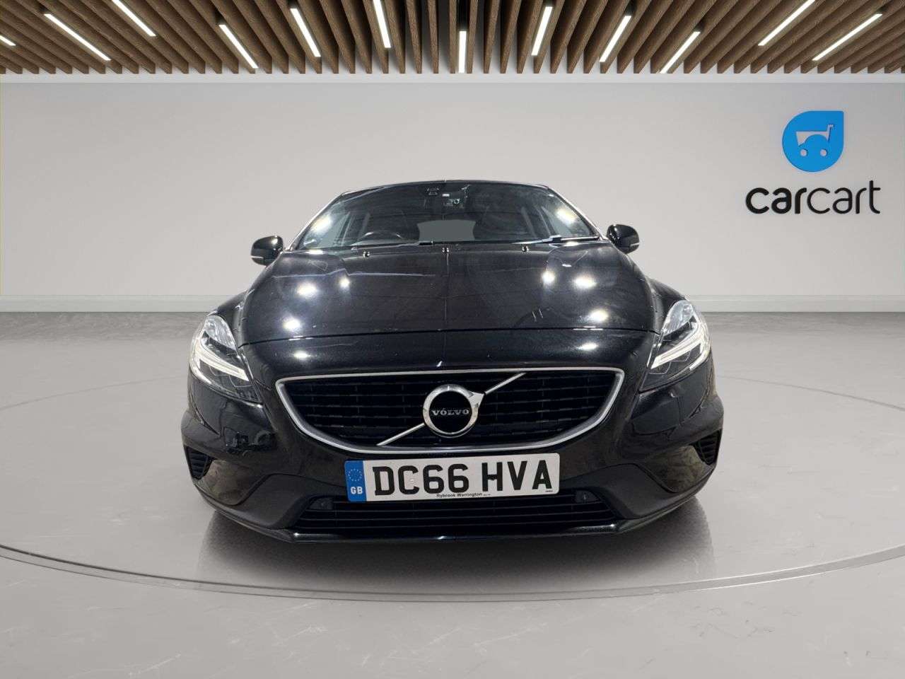 A 2016 VOLVO V40 2.0 T3 R-Design Hatchback 5dr Petrol Manual Euro 6 (s/s) (152 ps) (Rates st A 2016 VOLVO V40 2.0 T3 R-Design Hatchback 5dr Petrol Manual Euro 6 (s/s) (152 ps) (Rates st
