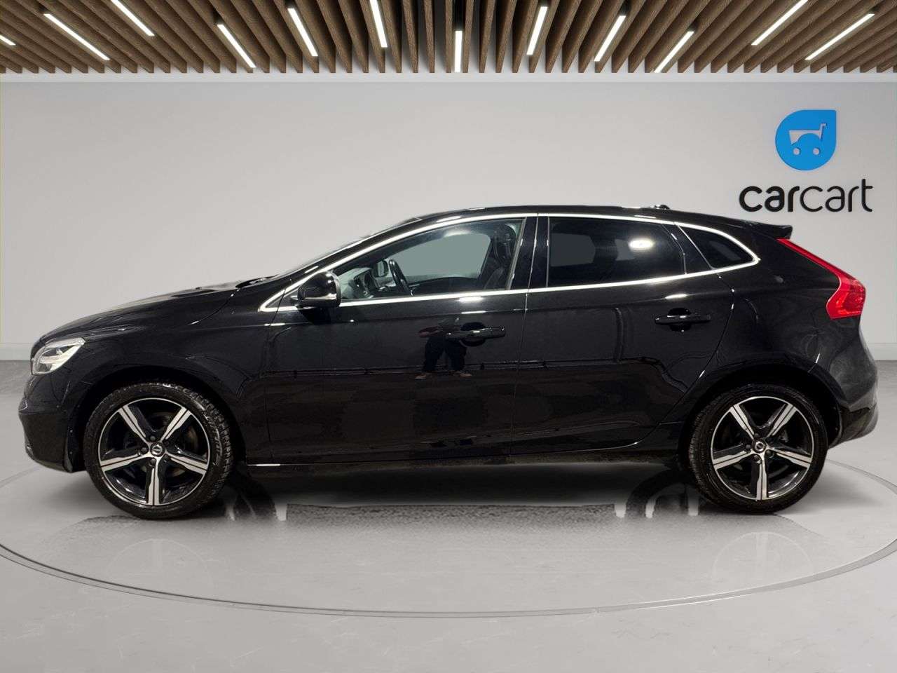 A 2016 VOLVO V40 2.0 T3 R-Design Hatchback 5dr Petrol Manual Euro 6 (s/s) (152 ps) (Rates st A 2016 VOLVO V40 2.0 T3 R-Design Hatchback 5dr Petrol Manual Euro 6 (s/s) (152 ps) (Rates st