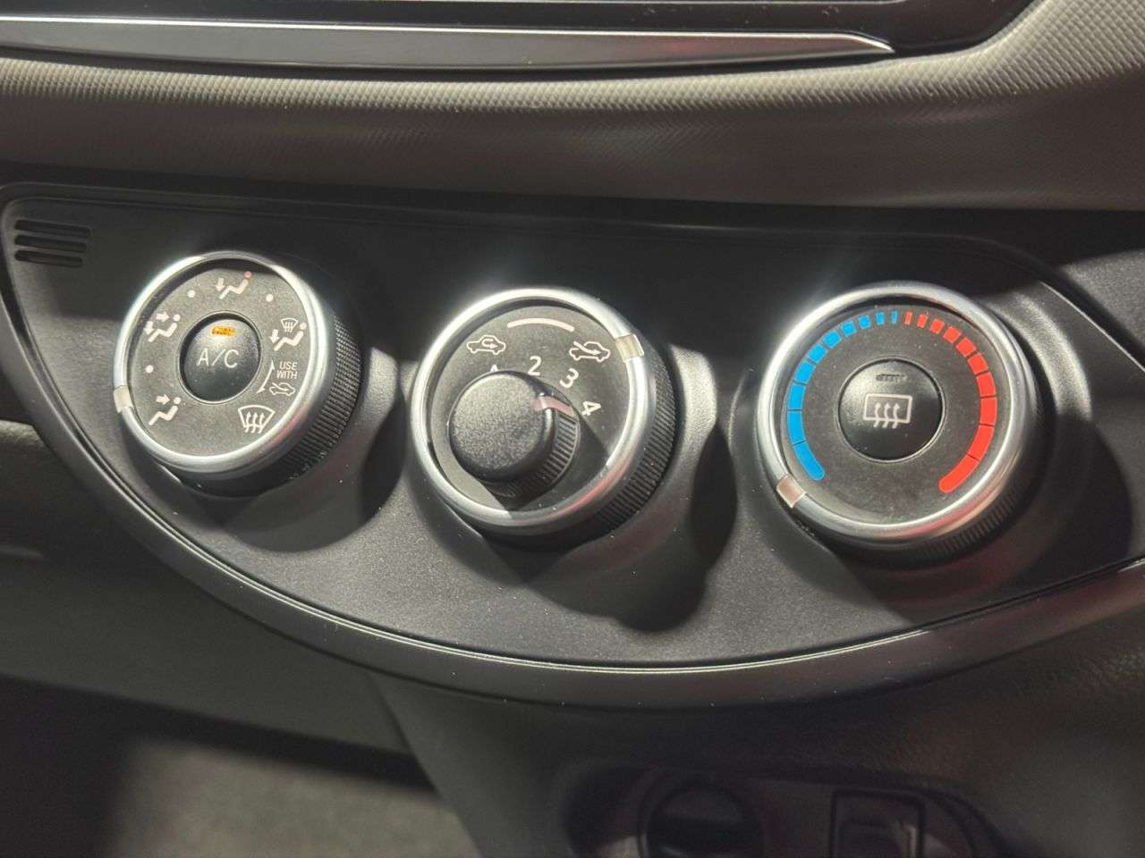 2016 TOYOTA YARIS 2016 TOYOTA YARIS