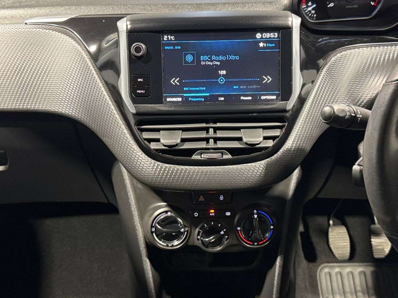 2018 PEUGEOT 208 2018 PEUGEOT 208