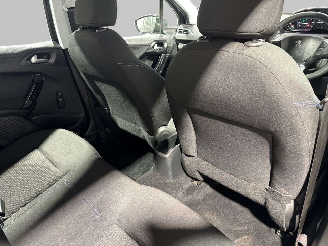 2018 PEUGEOT 208 2018 PEUGEOT 208