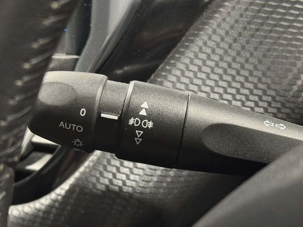 2018 PEUGEOT 208 2018 PEUGEOT 208