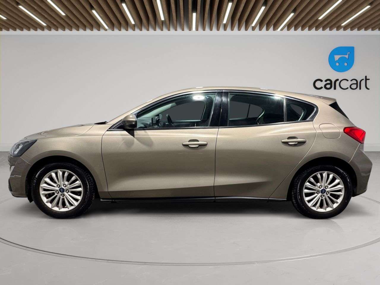 A 2020 FORD FOCUS 1.0T EcoBoost Titanium Hatchback 5dr Petrol Manual Euro 6 (s/s) (125 ps) (R A 2020 FORD FOCUS 1.0T EcoBoost Titanium Hatchback 5dr Petrol Manual Euro 6 (s/s) (125 ps) (R