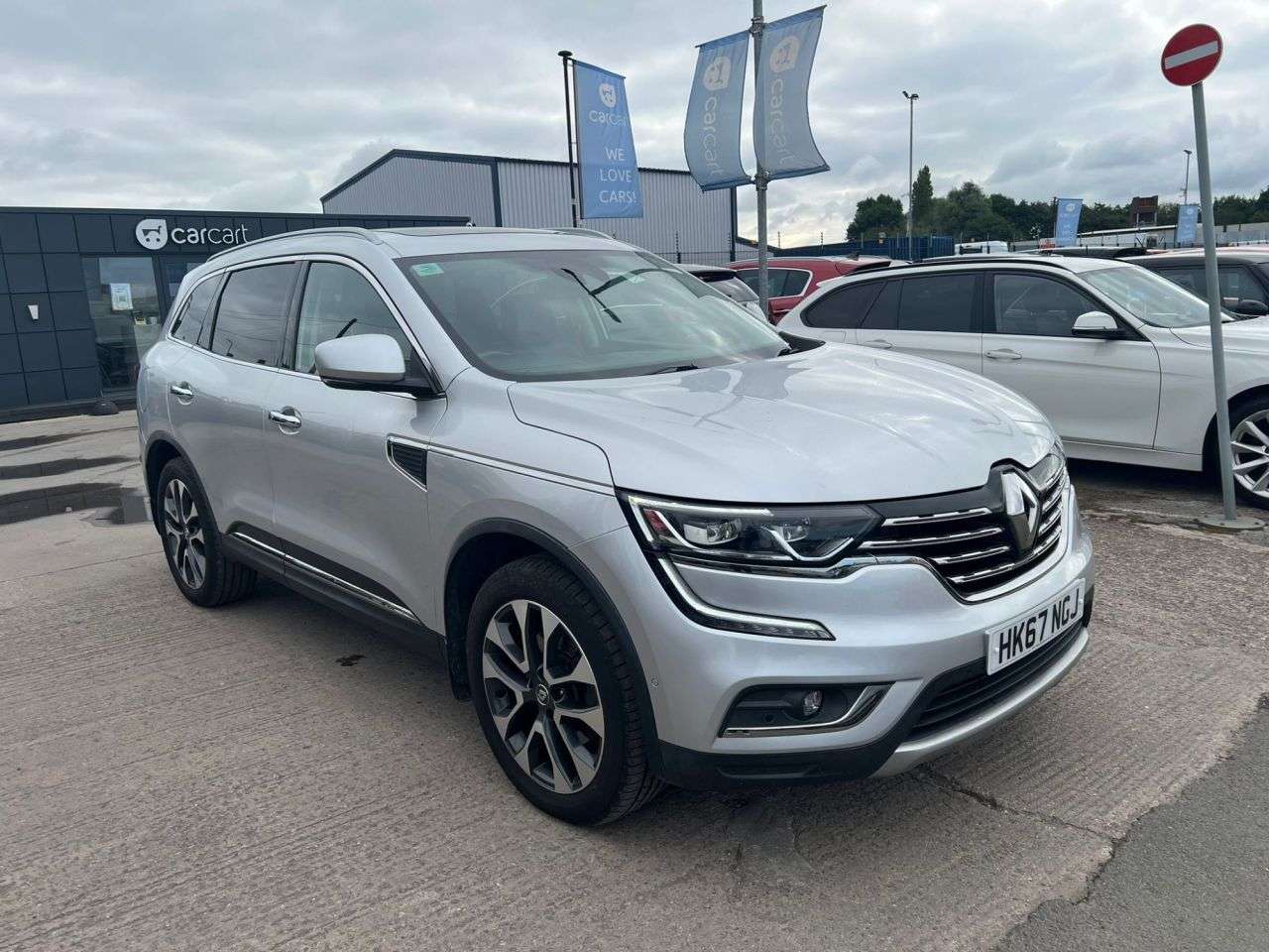 A 2018 RENAULT KOLEOS 2.0 dCi Signature Nav SUV 5dr Diesel X-Trn A7 4WD Euro 6 (s/s) (175 ps) (Ra A 2018 RENAULT KOLEOS 2.0 dCi Signature Nav SUV 5dr Diesel X-Trn A7 4WD Euro 6 (s/s) (175 ps) (Ra