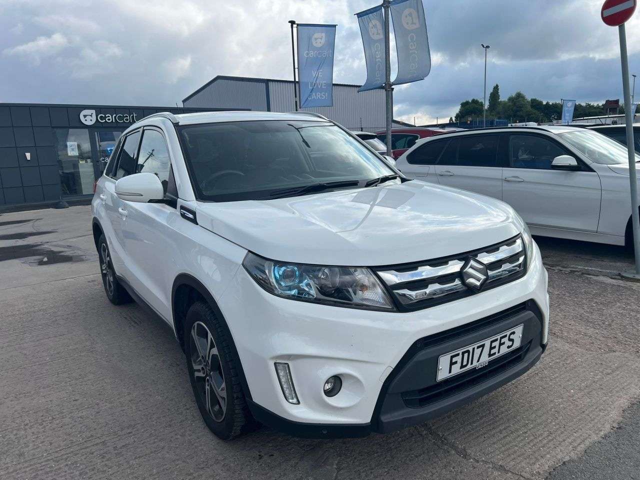 A 2017 SUZUKI VITARA 1.6 SZ5 SUV 5dr Petrol Manual Euro 6 (s/s) (120 ps) (Rates starting as low A 2017 SUZUKI VITARA 1.6 SZ5 SUV 5dr Petrol Manual Euro 6 (s/s) (120 ps) (Rates starting as low