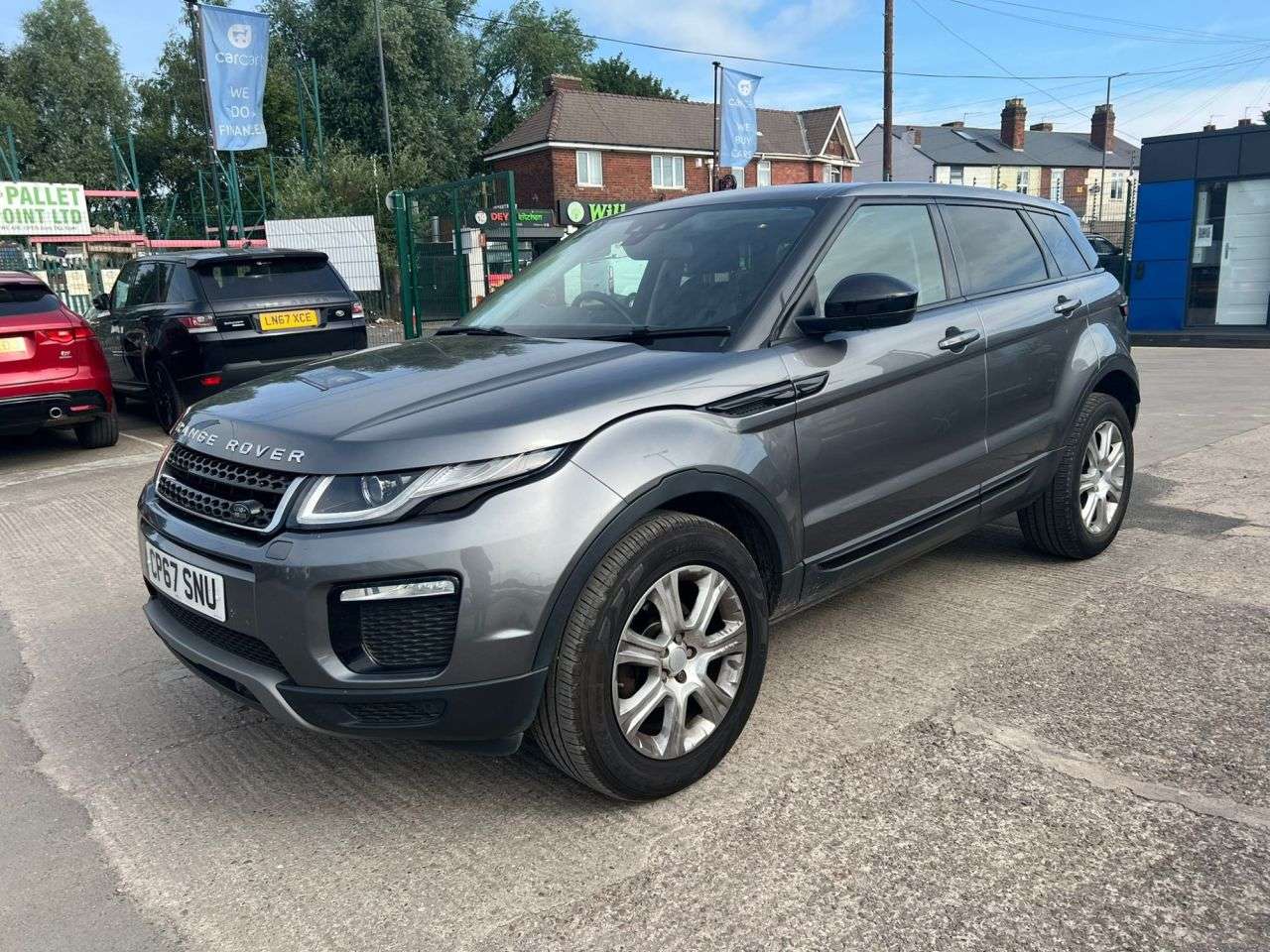 A 2017 LAND ROVER RANGE ROVER EVOQUE 2.0 eD4 SE Tech SUV 5dr Diesel Manual FWD Euro 6 (s/s) (150 ps) (Rates star A 2017 LAND ROVER RANGE ROVER EVOQUE 2.0 eD4 SE Tech SUV 5dr Diesel Manual FWD Euro 6 (s/s) (150 ps) (Rates star