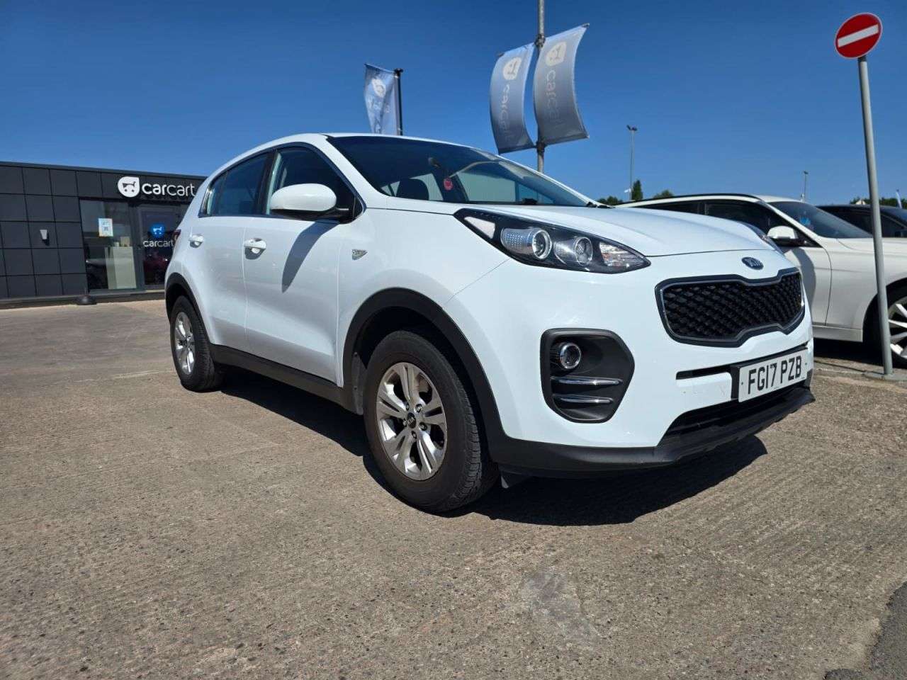 A 2017 KIA SPORTAGE 1.6 GDi 1 SUV 5dr Petrol Manual Euro 6 (s/s) (130 bhp) (Rates starting as l A 2017 KIA SPORTAGE 1.6 GDi 1 SUV 5dr Petrol Manual Euro 6 (s/s) (130 bhp) (Rates starting as l
