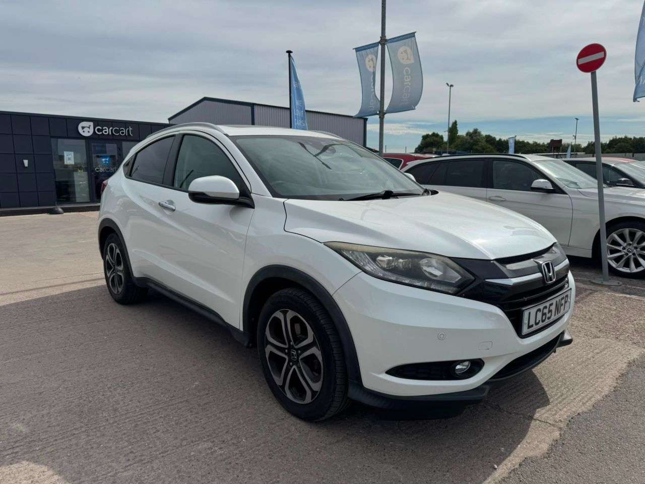 A 2016 HONDA HR-V 1.6 i-DTEC EX SUV 5dr Diesel Manual Euro 6 (s/s) (120 ps) (Rates starting a A 2016 HONDA HR-V 1.6 i-DTEC EX SUV 5dr Diesel Manual Euro 6 (s/s) (120 ps) (Rates starting a
