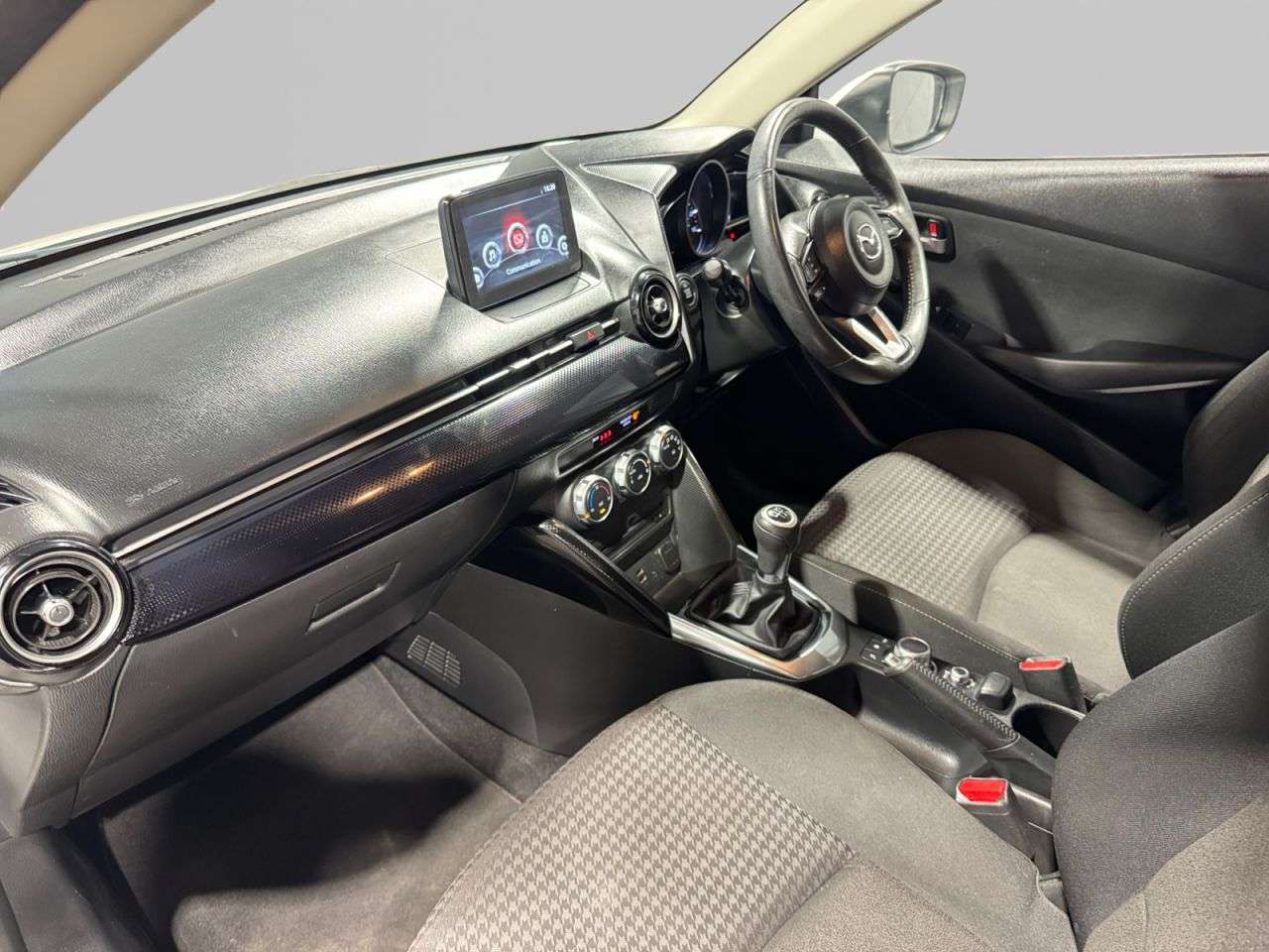 2019 MAZDA MAZDA2 2019 MAZDA MAZDA2