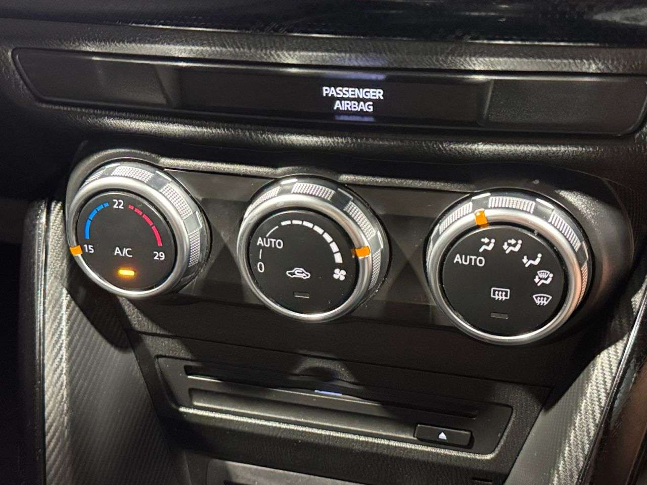 2019 MAZDA MAZDA2 2019 MAZDA MAZDA2
