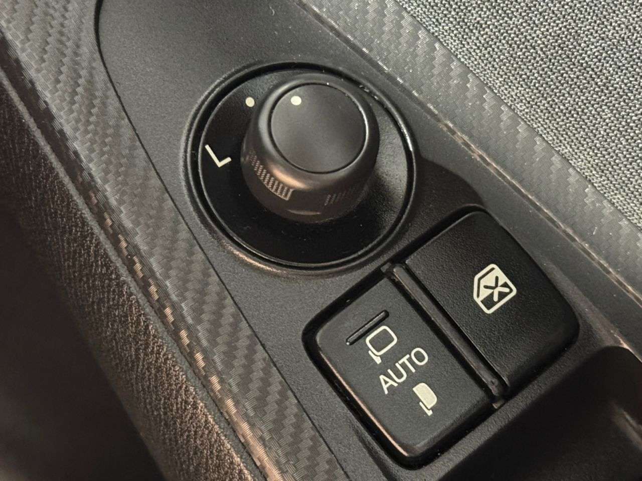 2019 MAZDA MAZDA2 2019 MAZDA MAZDA2