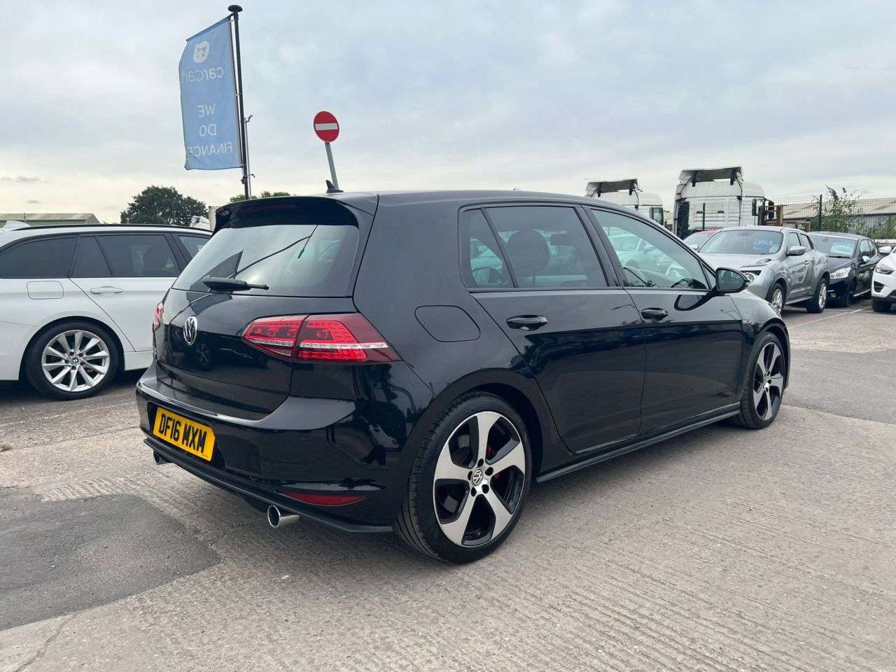 2016 VOLKSWAGEN GOLF 2016 VOLKSWAGEN GOLF