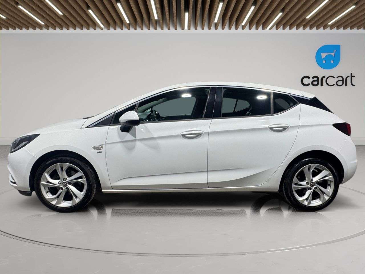 A 2018 VAUXHALL ASTRA 1.0i Turbo ecoTEC SRi Hatchback 5dr Petrol Manual Euro 6 (s/s) (105 ps) (Ra A 2018 VAUXHALL ASTRA 1.0i Turbo ecoTEC SRi Hatchback 5dr Petrol Manual Euro 6 (s/s) (105 ps) (Ra