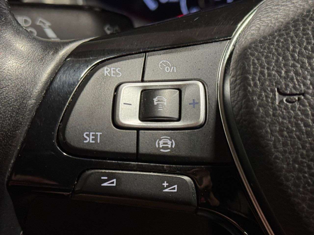 2020 VOLKSWAGEN T-ROC 2020 VOLKSWAGEN T-ROC
