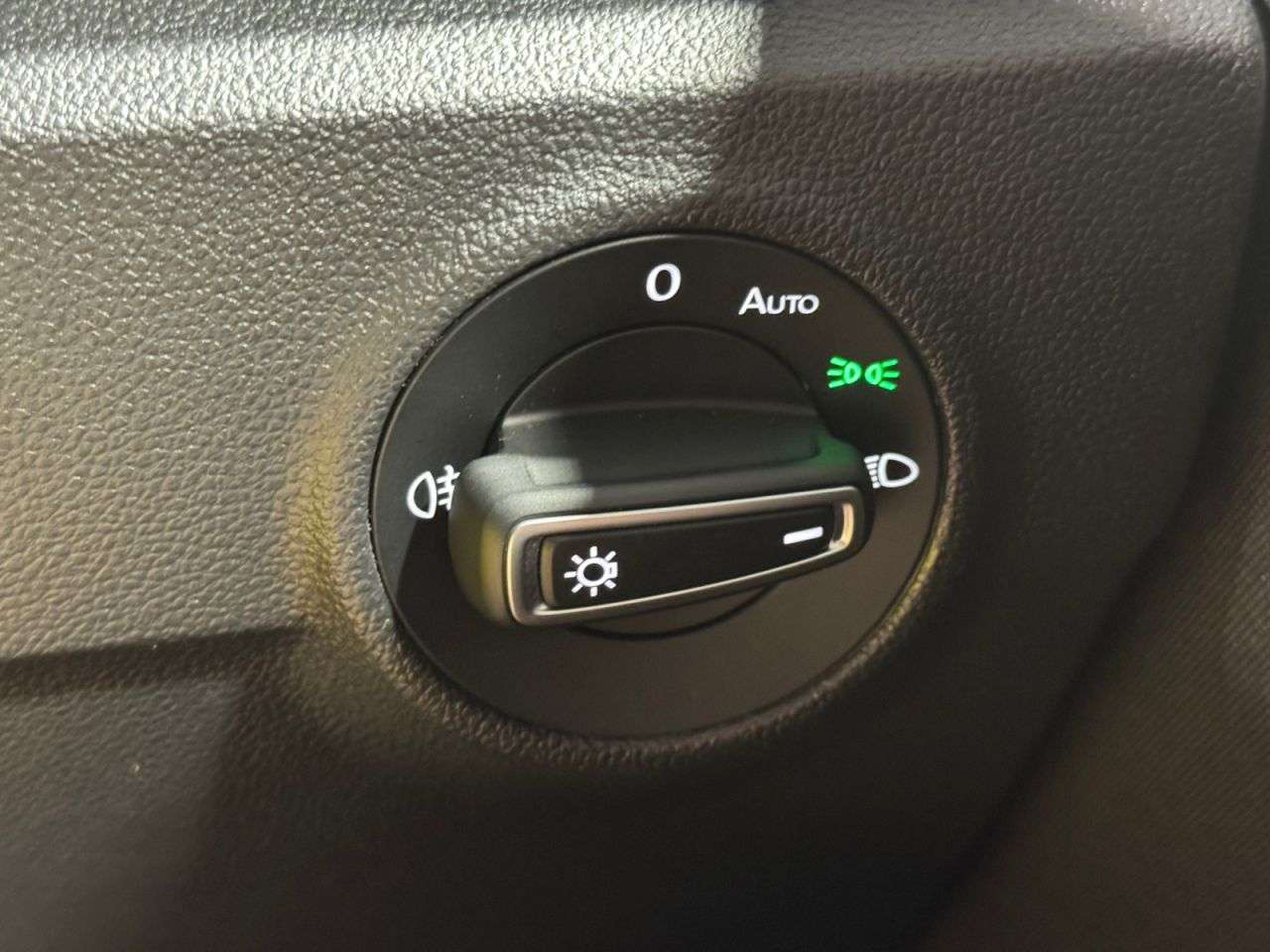 2020 VOLKSWAGEN T-ROC 2020 VOLKSWAGEN T-ROC