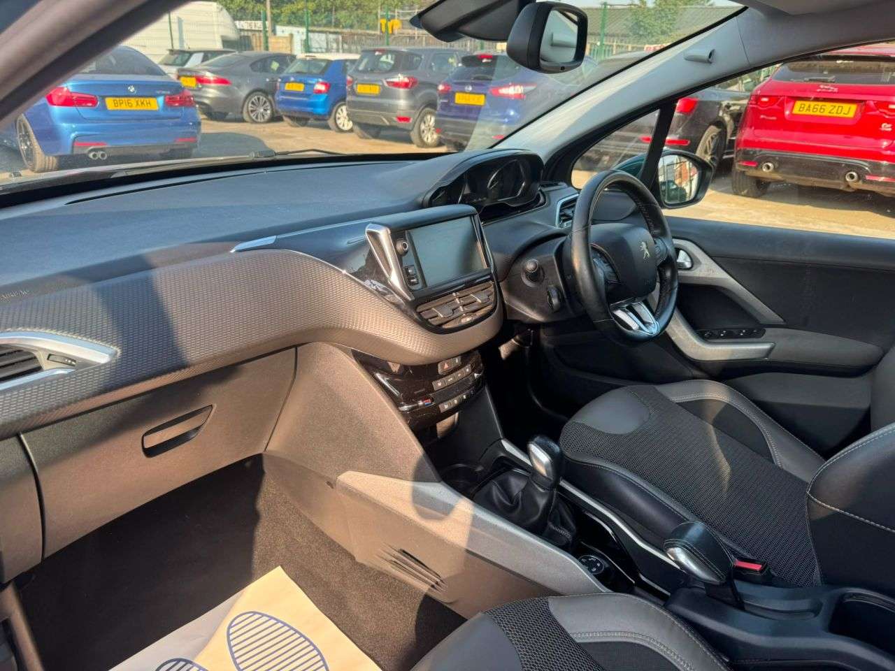2017 PEUGEOT 2008 2017 PEUGEOT 2008