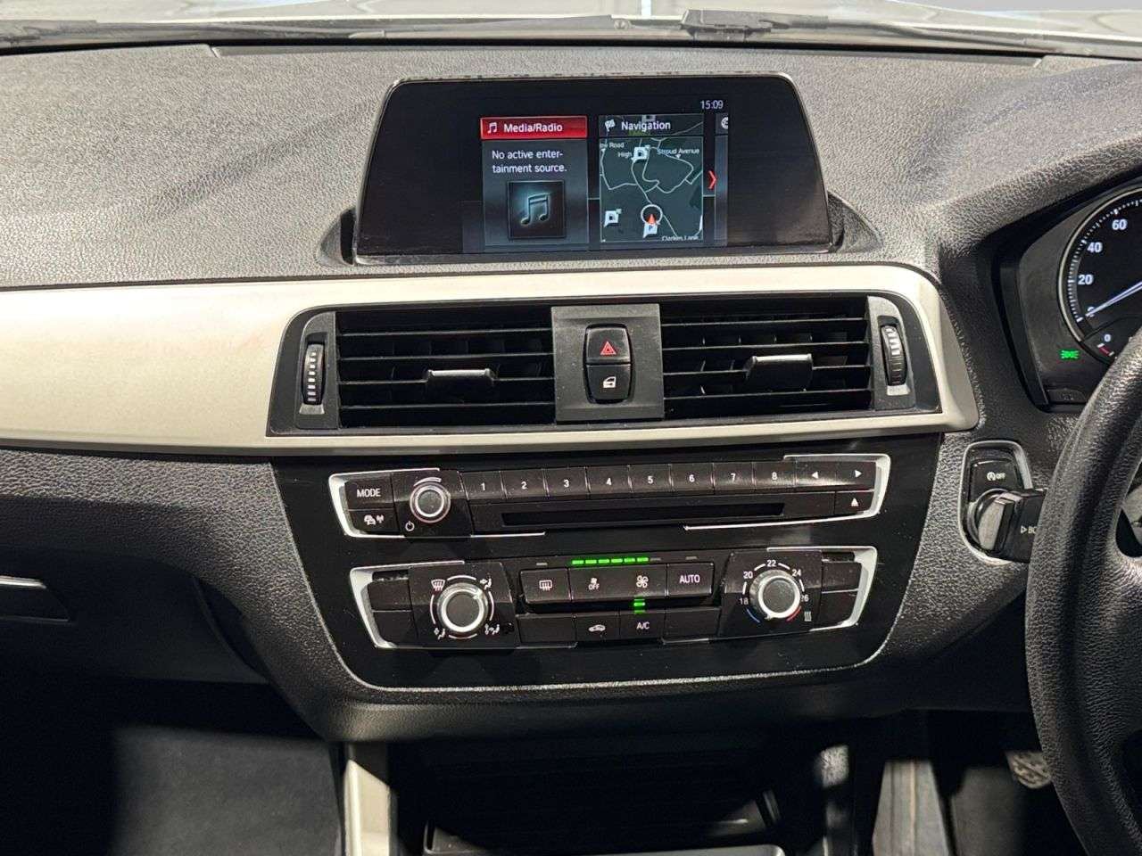 2017 BMW 1 SERIES 2017 BMW 1 SERIES