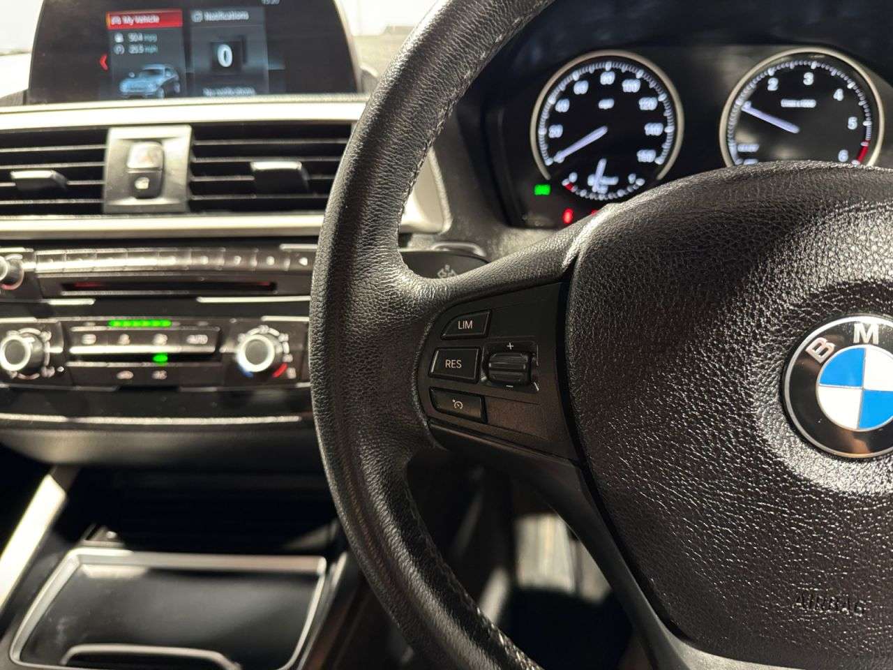 2017 BMW 1 SERIES 2017 BMW 1 SERIES
