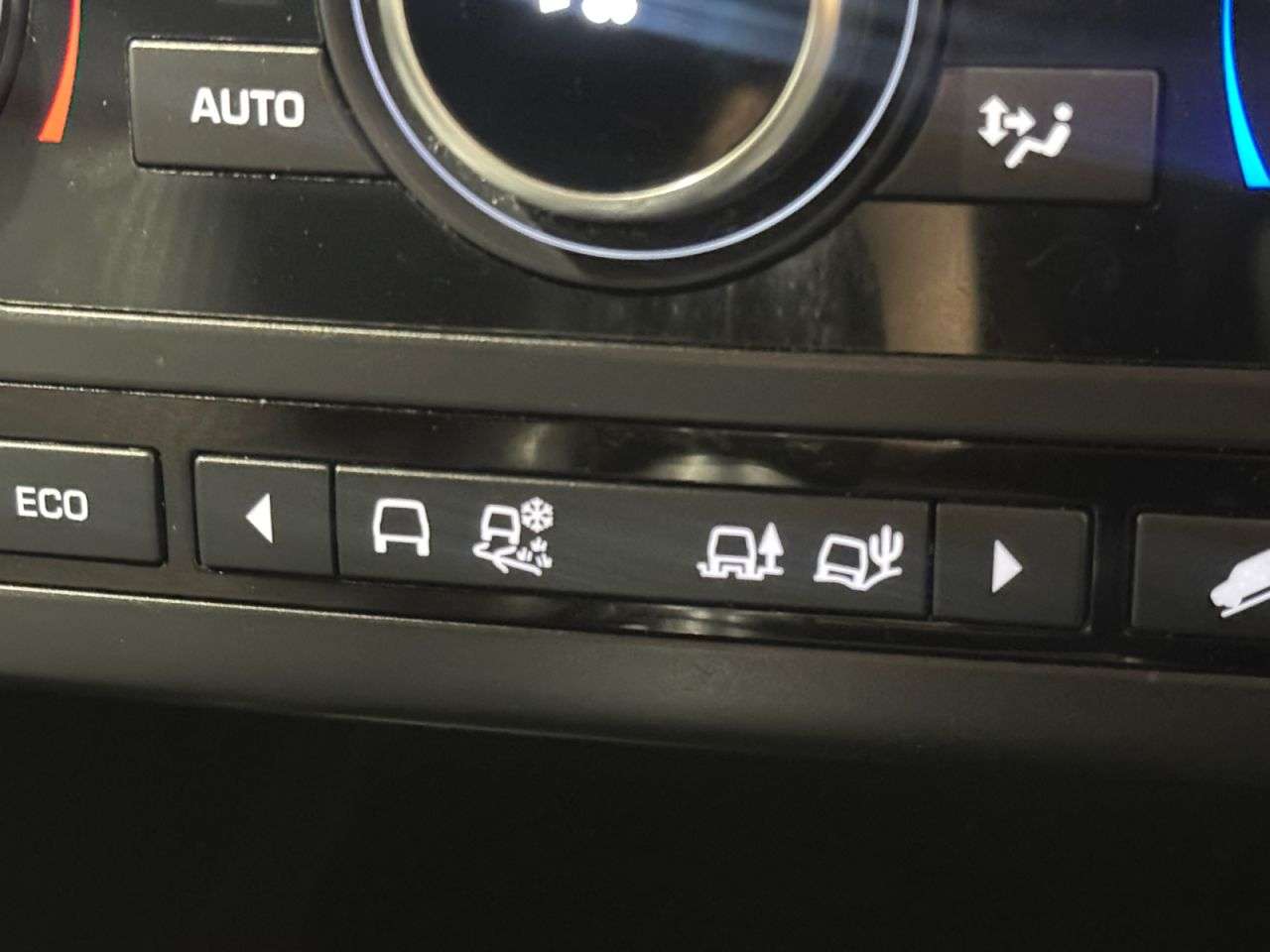 2018 LAND ROVER DISCOVERY SPORT 2018 LAND ROVER DISCOVERY SPORT