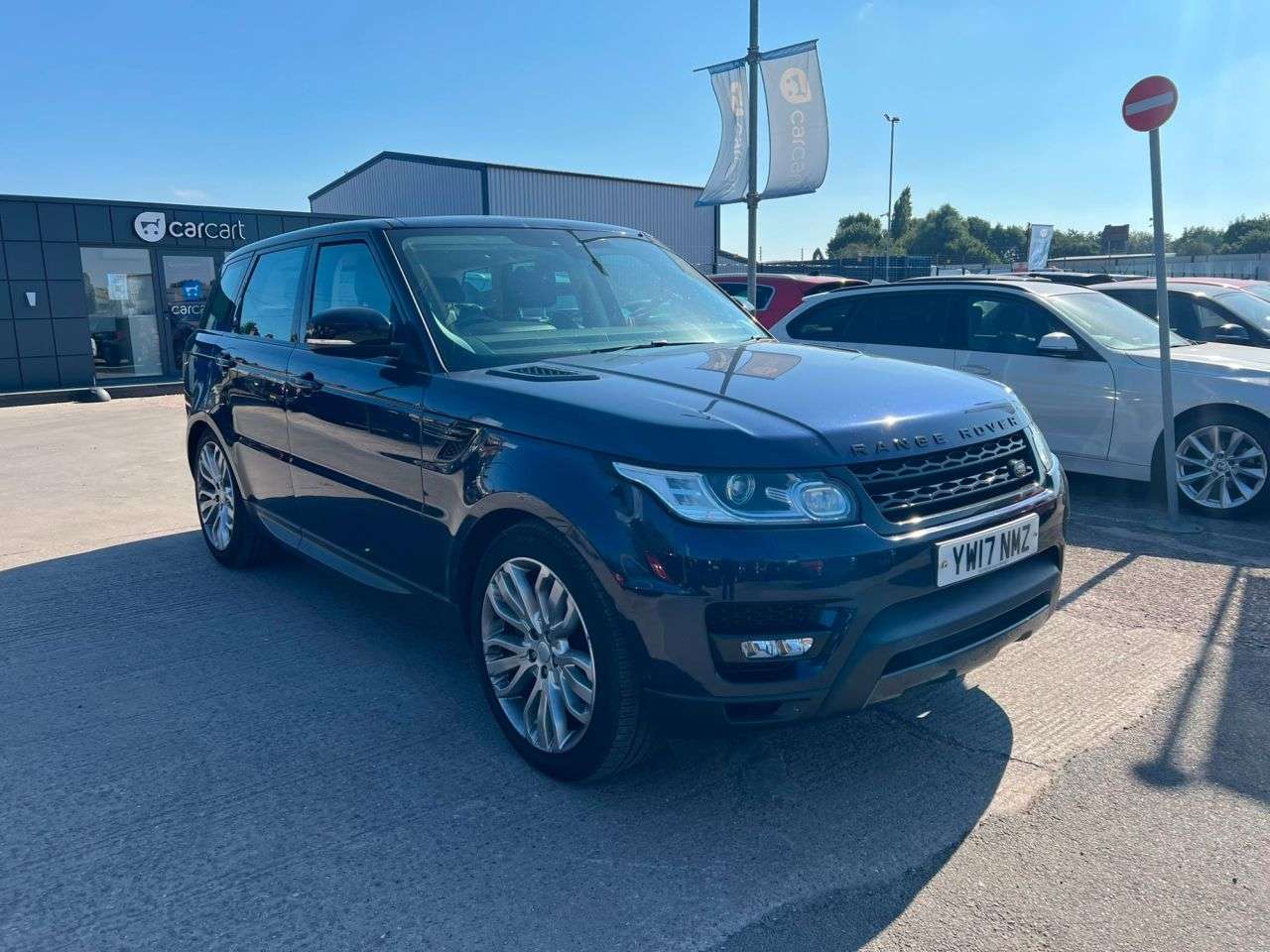 A 2017 LAND ROVER RANGE ROVER SPORT 3.0 SD V6 HSE Dynamic SUV 5dr Diesel Auto 4WD Euro 6 (s/s) (306 ps) (Rates A 2017 LAND ROVER RANGE ROVER SPORT 3.0 SD V6 HSE Dynamic SUV 5dr Diesel Auto 4WD Euro 6 (s/s) (306 ps) (Rates