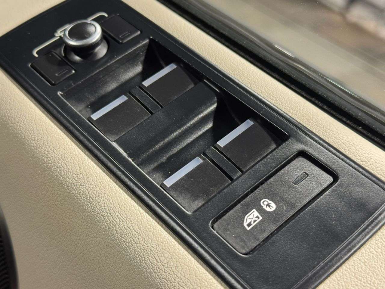 2017 LAND ROVER RANGE ROVER SPORT 2017 LAND ROVER RANGE ROVER SPORT