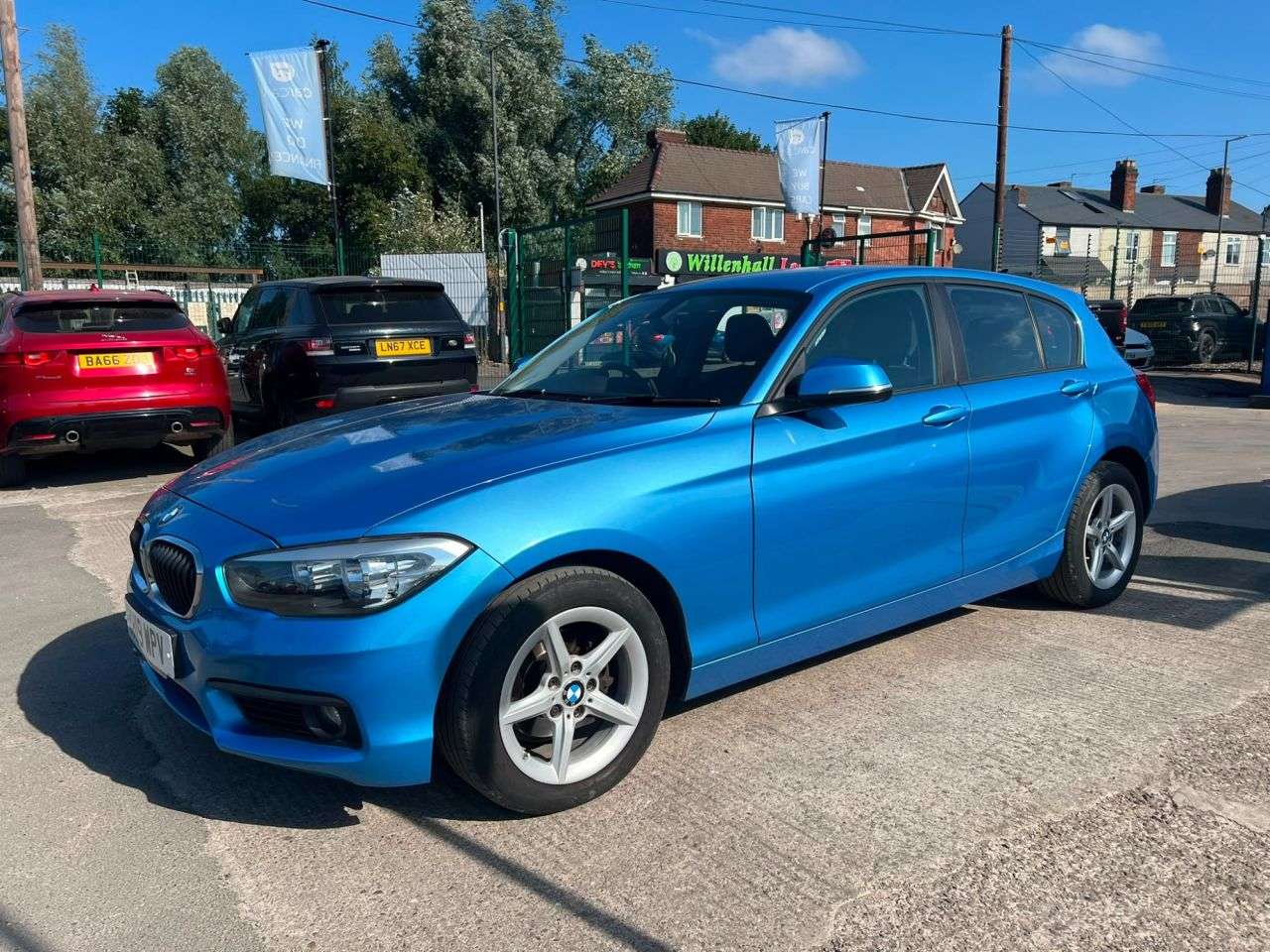 A 2019 BMW 1 SERIES 2.0 118d SE Hatchback 5dr Diesel Auto Euro 6 (s/s) (150 ps) (Rates starting A 2019 BMW 1 SERIES 2.0 118d SE Hatchback 5dr Diesel Auto Euro 6 (s/s) (150 ps) (Rates starting