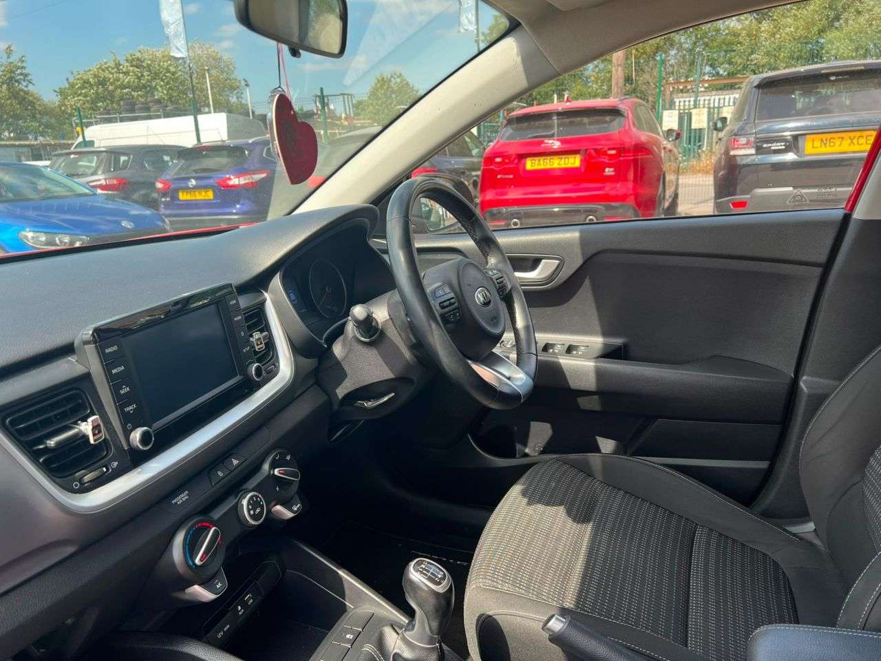 2018 KIA STONIC 2018 KIA STONIC