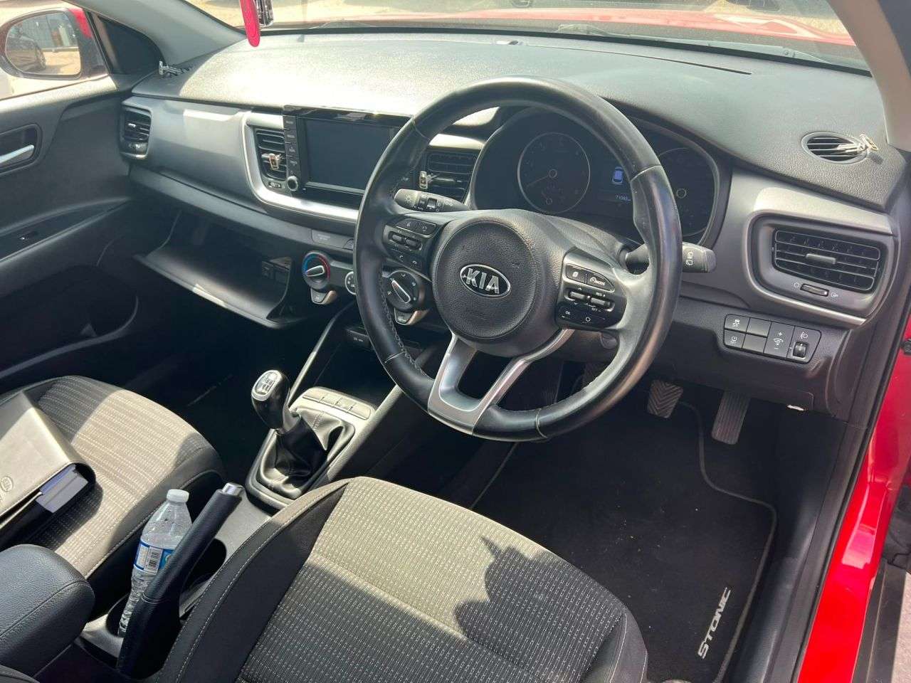 2018 KIA STONIC 2018 KIA STONIC