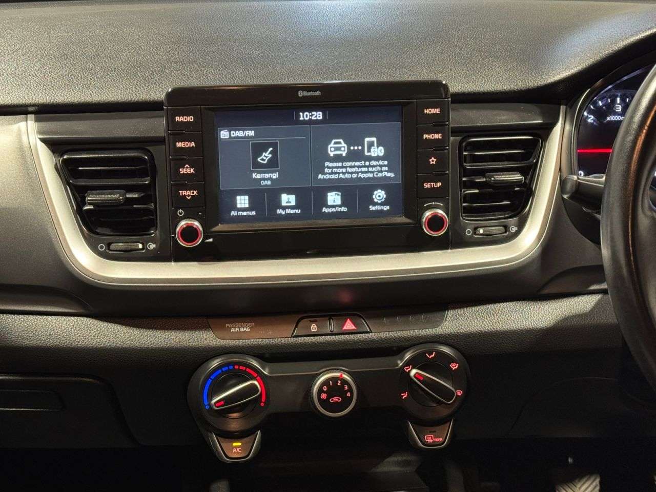 2018 KIA STONIC 2018 KIA STONIC