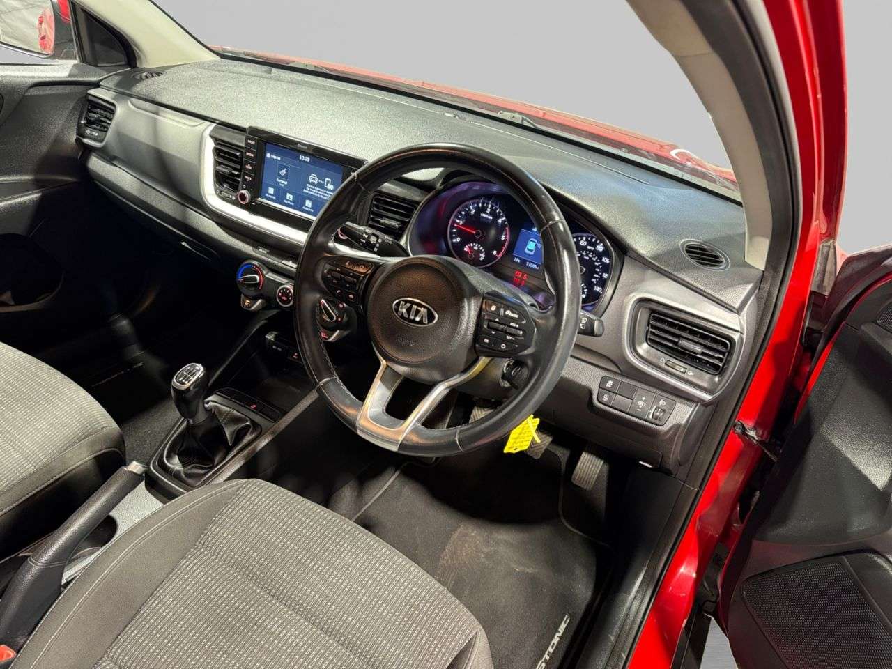 2018 KIA STONIC 2018 KIA STONIC