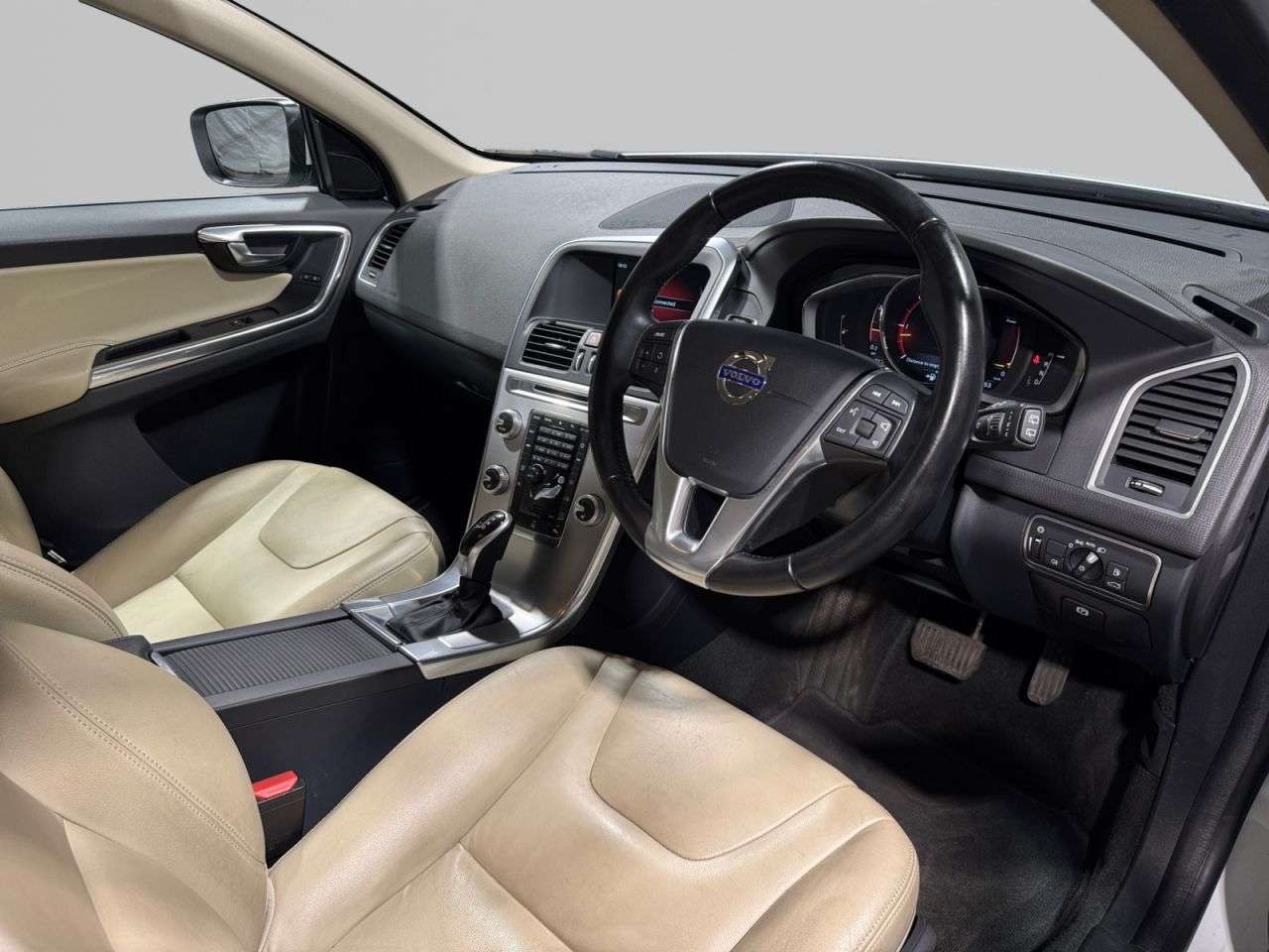 2016 VOLVO XC60 2016 VOLVO XC60
