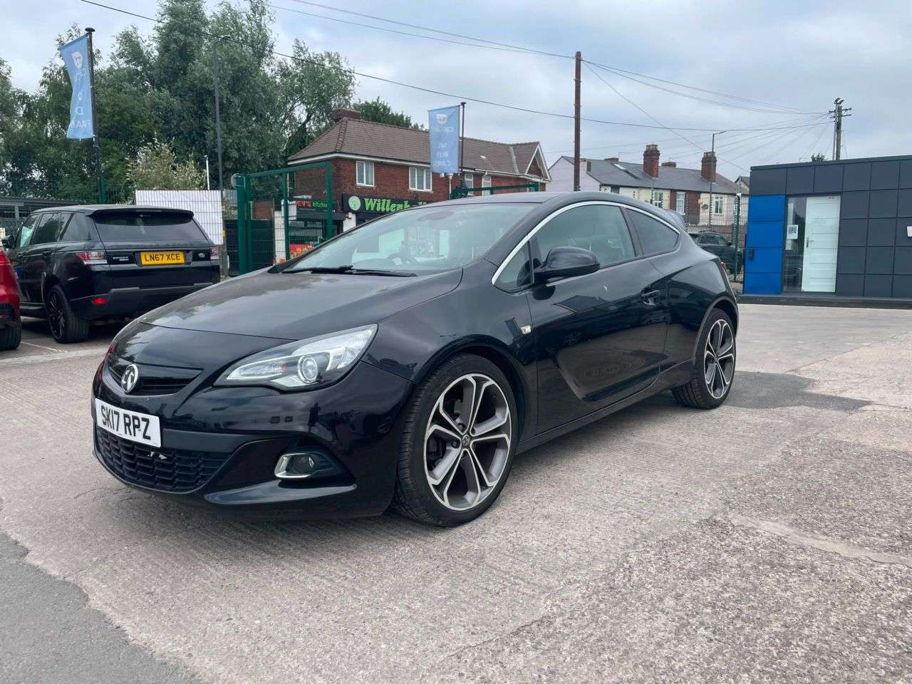 A 2017 VAUXHALL ASTRA GTC 1.4i Turbo Limited Edition Coupe 3dr Petrol Manual Euro 6 (s/s) (120 ps) (R A 2017 VAUXHALL ASTRA GTC 1.4i Turbo Limited Edition Coupe 3dr Petrol Manual Euro 6 (s/s) (120 ps) (R