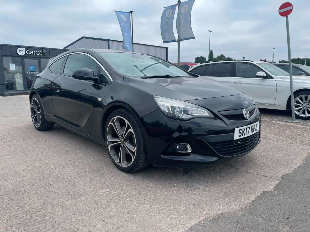 A 2017 VAUXHALL ASTRA GTC 1.4i Turbo Limited Edition Coupe 3dr Petrol Manual Euro 6 (s/s) (120 ps) (R A 2017 VAUXHALL ASTRA GTC 1.4i Turbo Limited Edition Coupe 3dr Petrol Manual Euro 6 (s/s) (120 ps) (R
