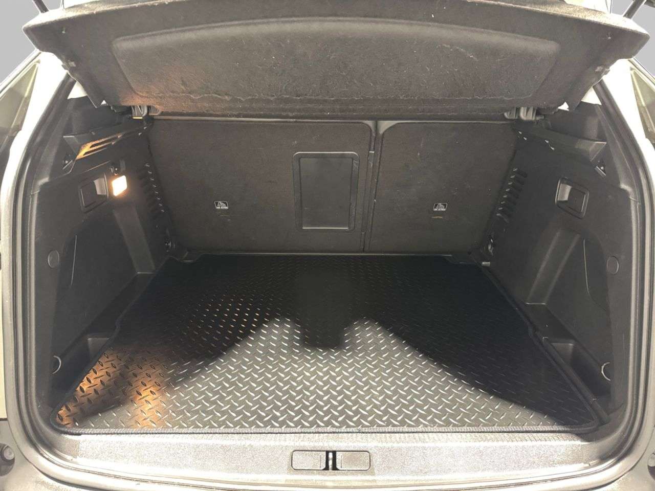 2018 PEUGEOT 3008 2018 PEUGEOT 3008