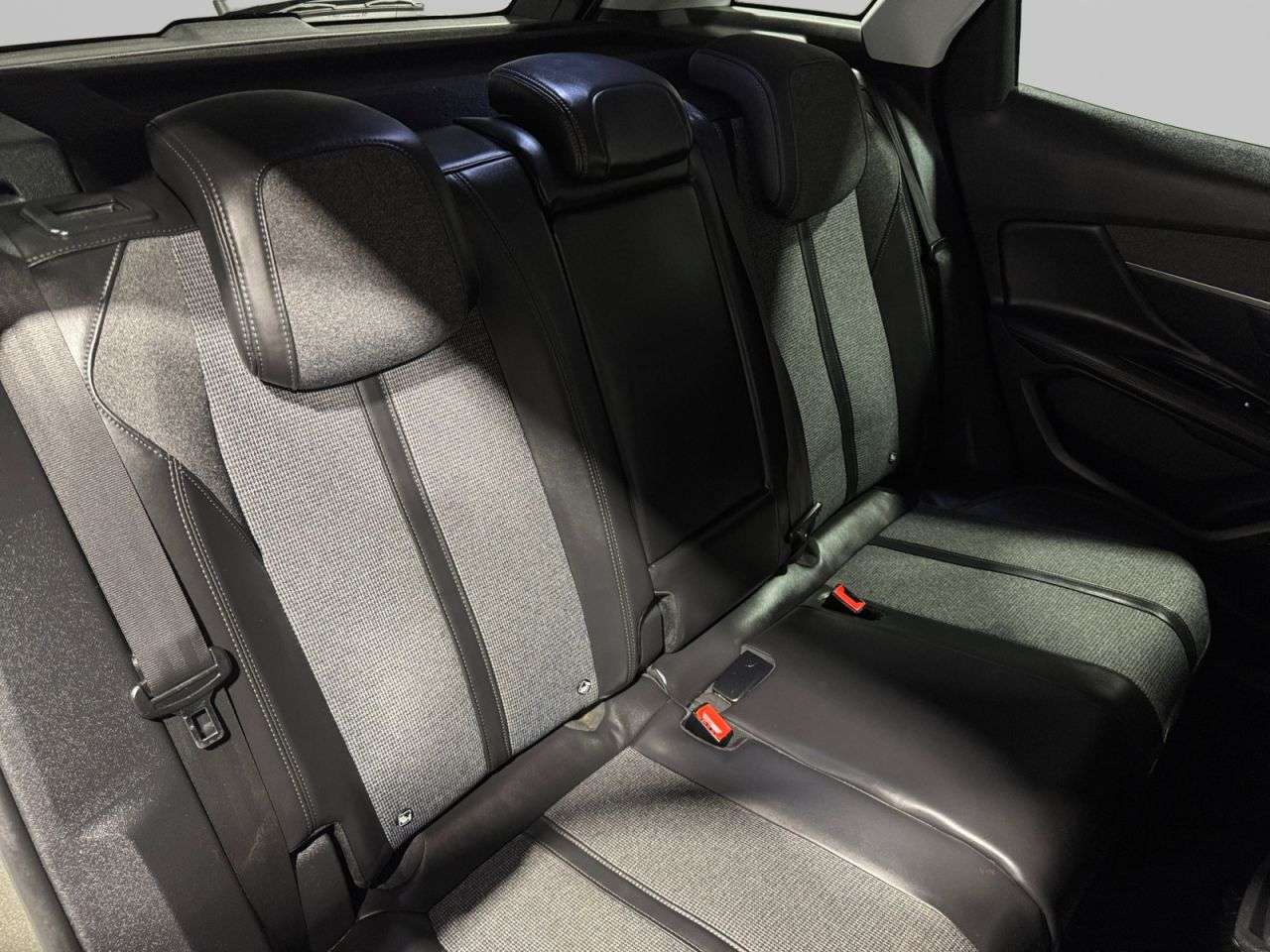 2018 PEUGEOT 3008 2018 PEUGEOT 3008