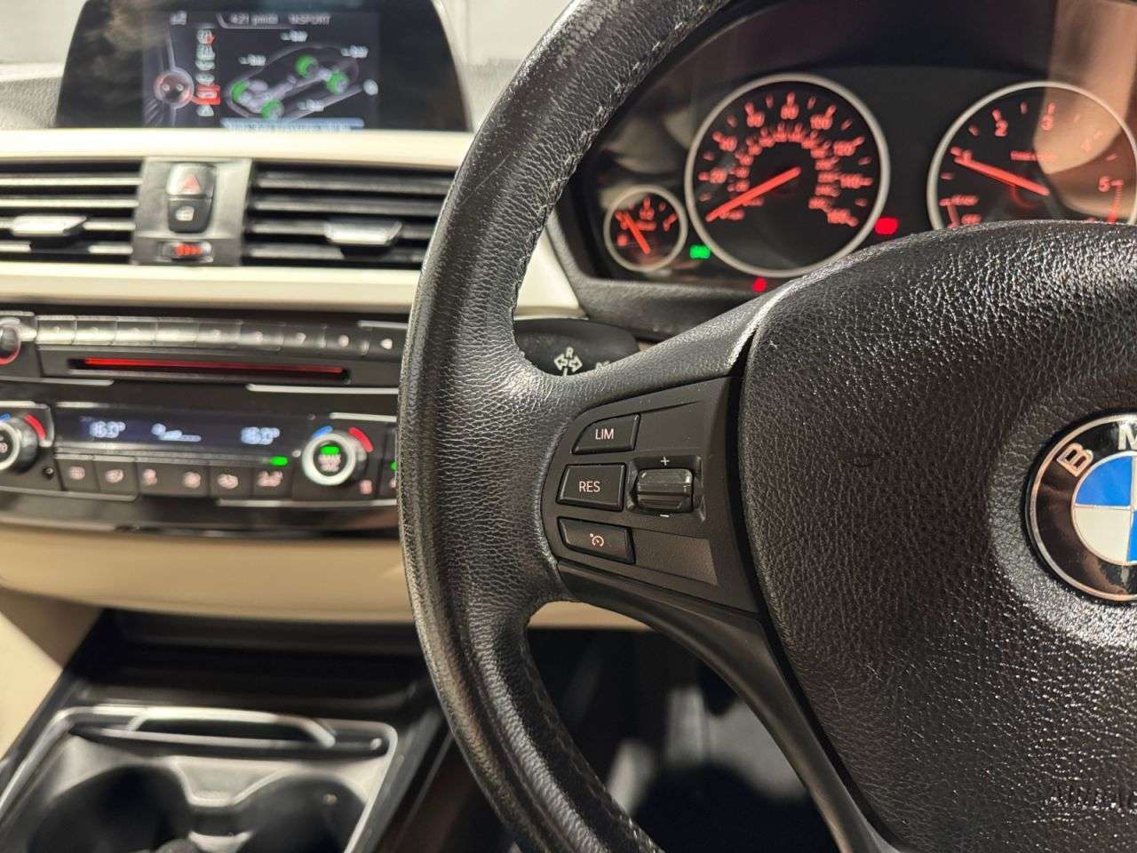 2017 BMW 3 SERIES 2017 BMW 3 SERIES
