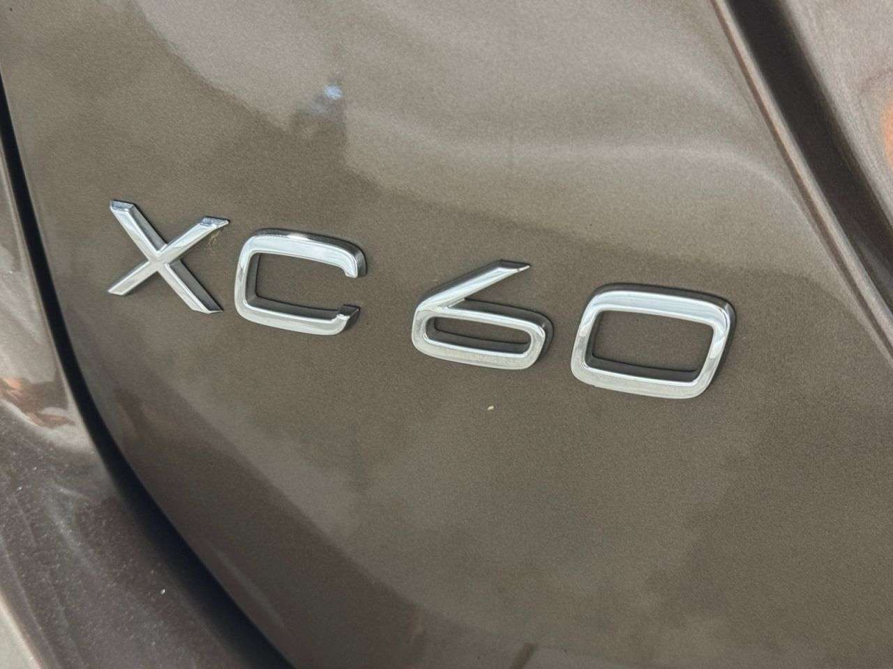 2017 VOLVO XC60 2017 VOLVO XC60