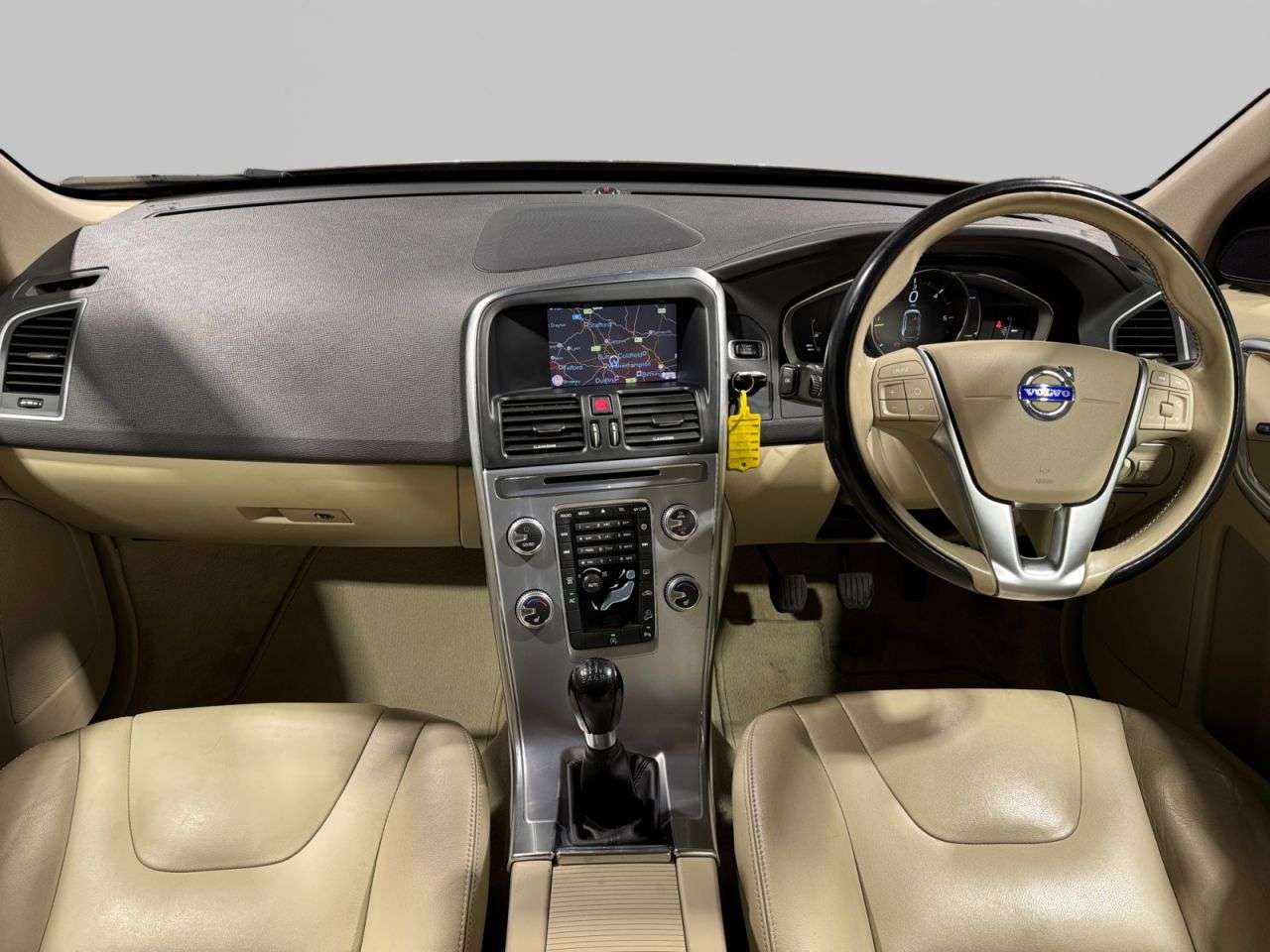 2017 VOLVO XC60 2017 VOLVO XC60